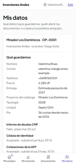 Mis datos, en el portal de la clienta: qué datos suyos guarda el equipo, como su nombre, su correo, el precio y la unidad, y el estado de cada documento.